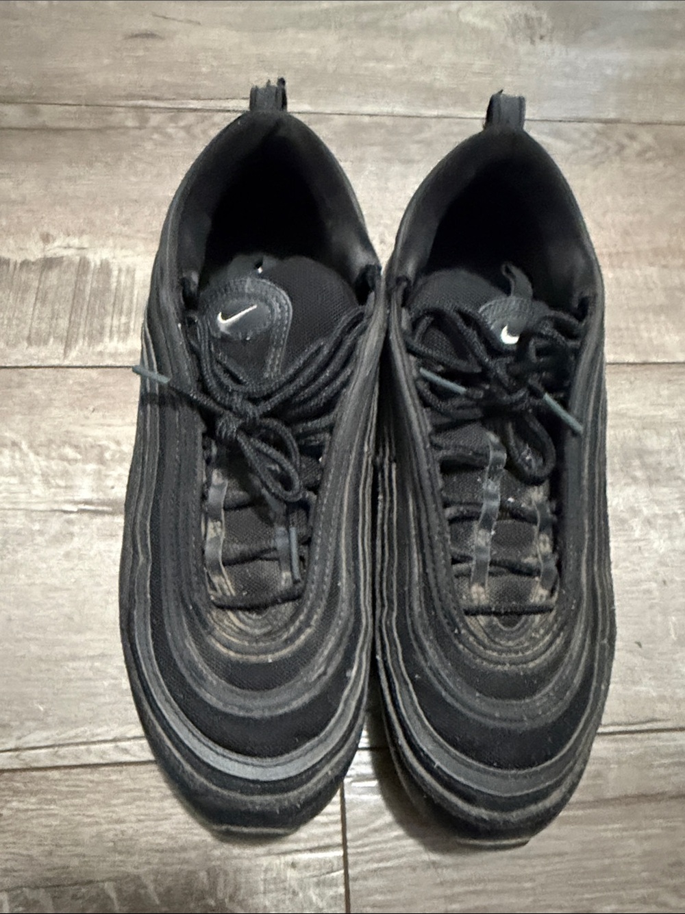 Nike Men’s Black Low-Top Athletic Sneakers